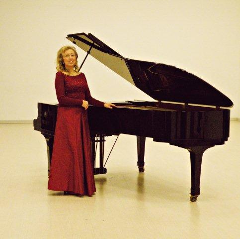 ANNAMARIA GIANNELLI Pianista