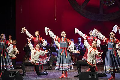 Il vivace folklore russo con il Balletto Accademico Statale Russo “E. Popov”